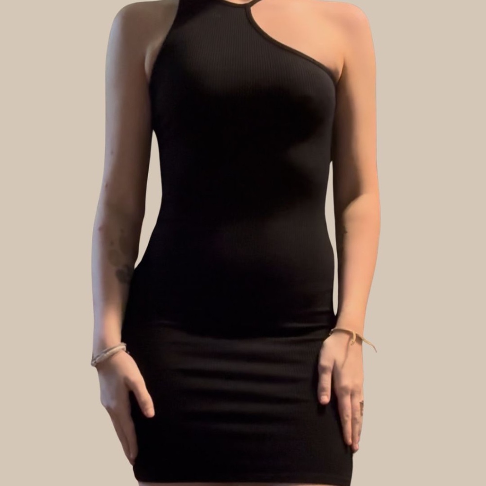 Lulu's Bodycon Dress Size small Black